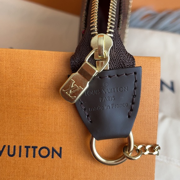 Authentic💯! LouisVuitton minipochette accessories - Picture 5 of 9